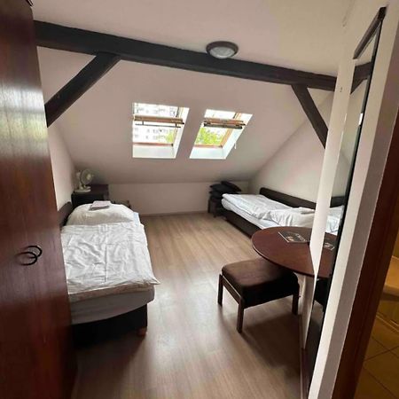 Private Apartment Near The Centre 브라티슬라바 외부 사진