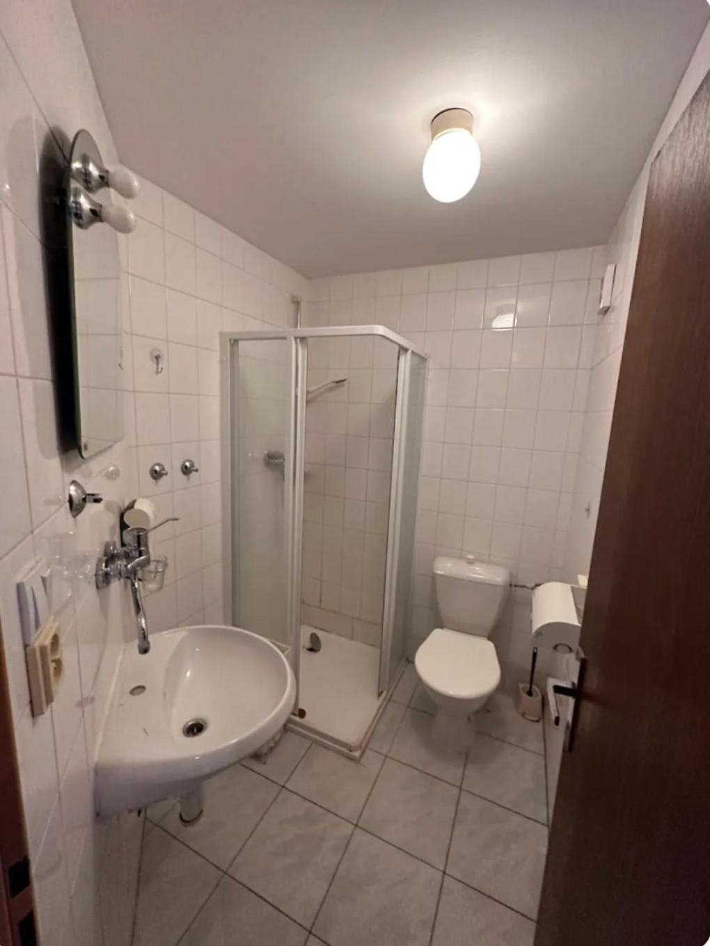 Private Apartment Near The Centre 브라티슬라바 외부 사진