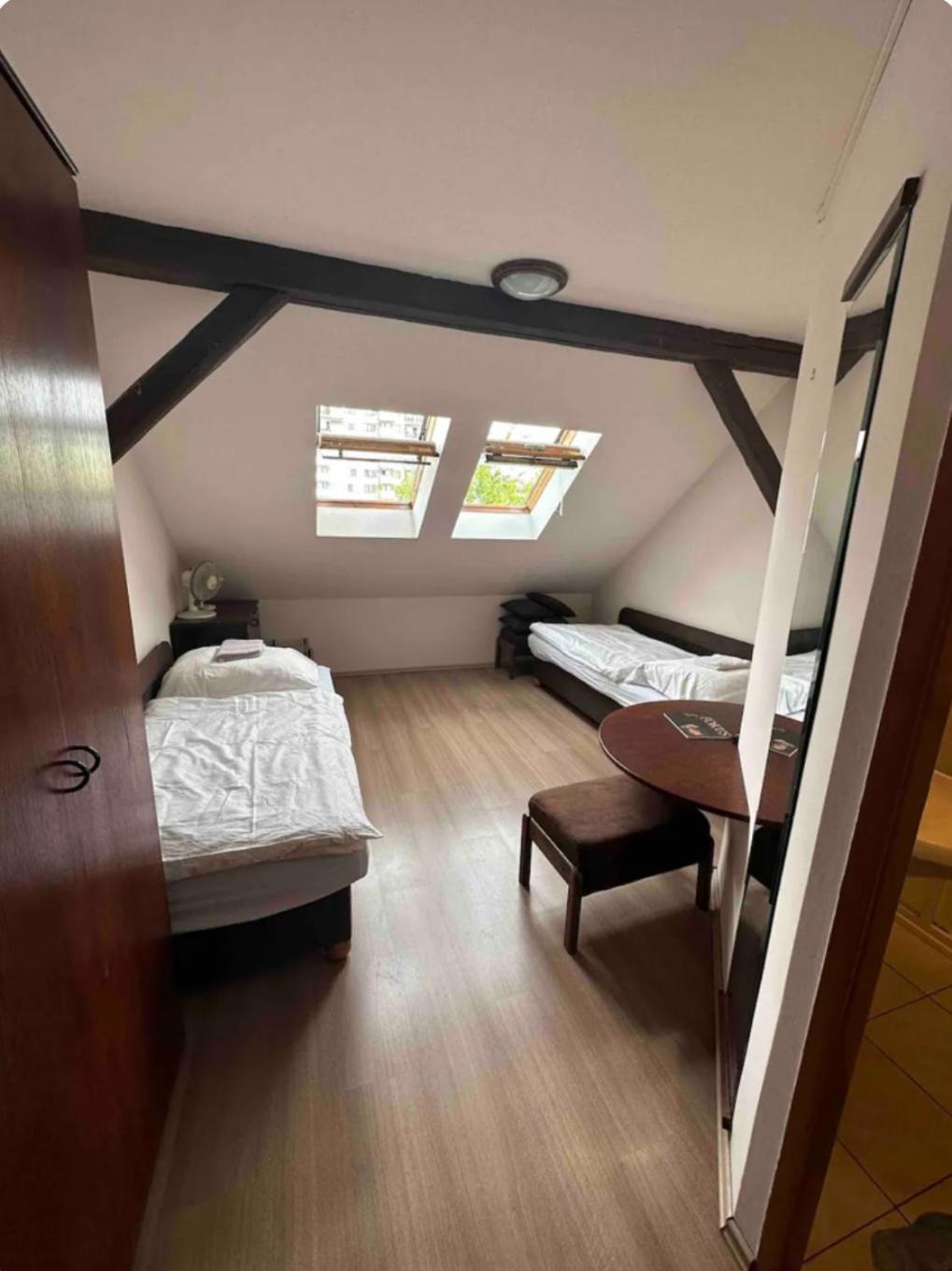 Private Apartment Near The Centre 브라티슬라바 외부 사진